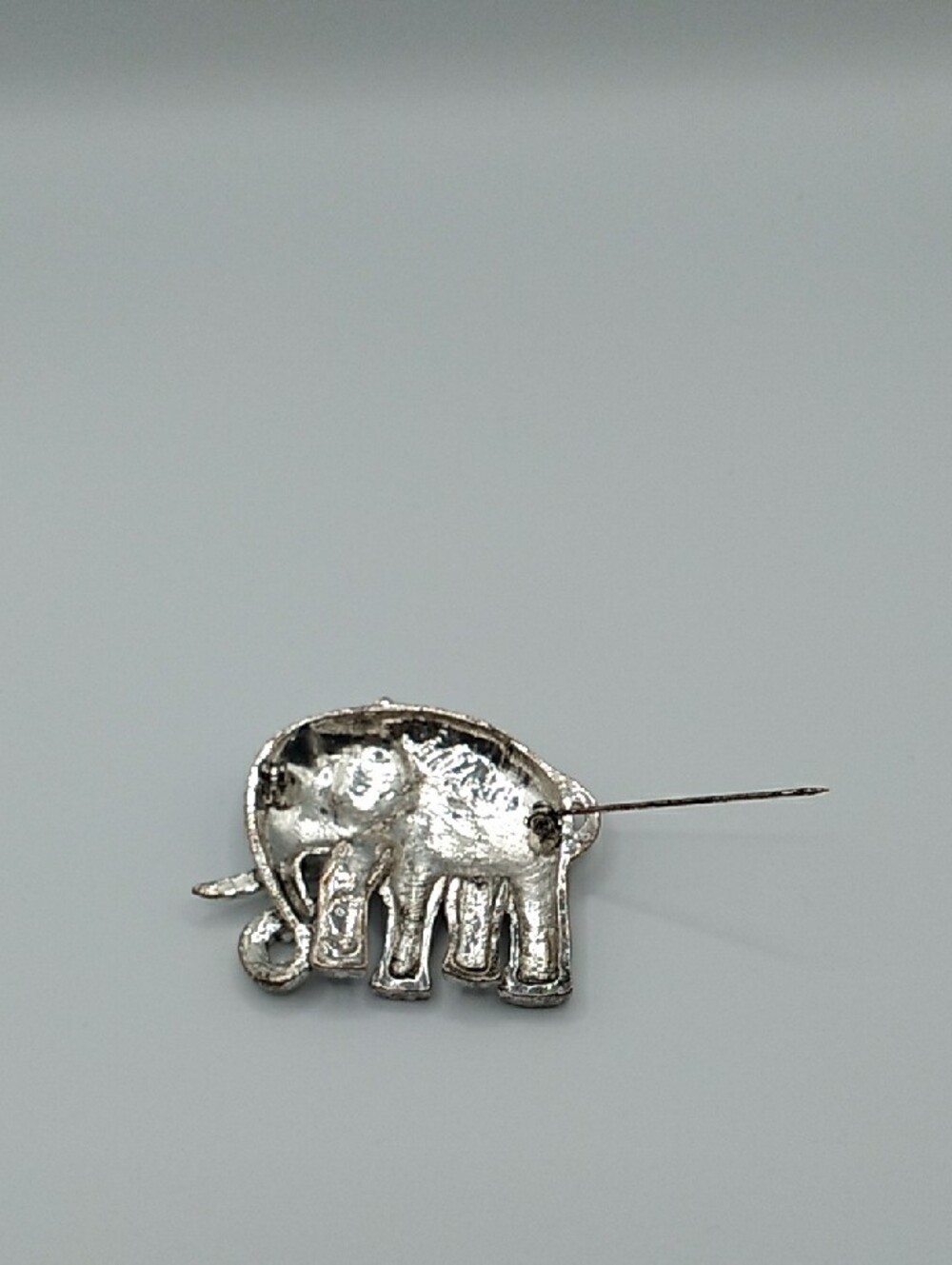 Vintage Red Enamel & Rhinestone Jeweled Elephant Brooch (S1) - Picture 3 of 11